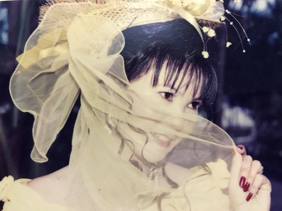 Hội con cưng giật mình trước cô dâu đẹp như diễn viên Hong Kong còn chú rể thì siêu cấp lãng tử: Ơ, hoá ra mình xài bố mẹ hao đến vậy?-1