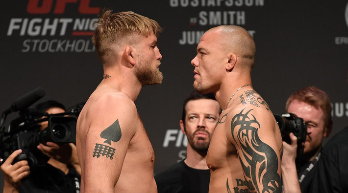 Khủng như tay đấm người Mỹ này: Bị gãy tay, vẫn đánh cho đối thủ thua đến mức phải giải nghệ-1