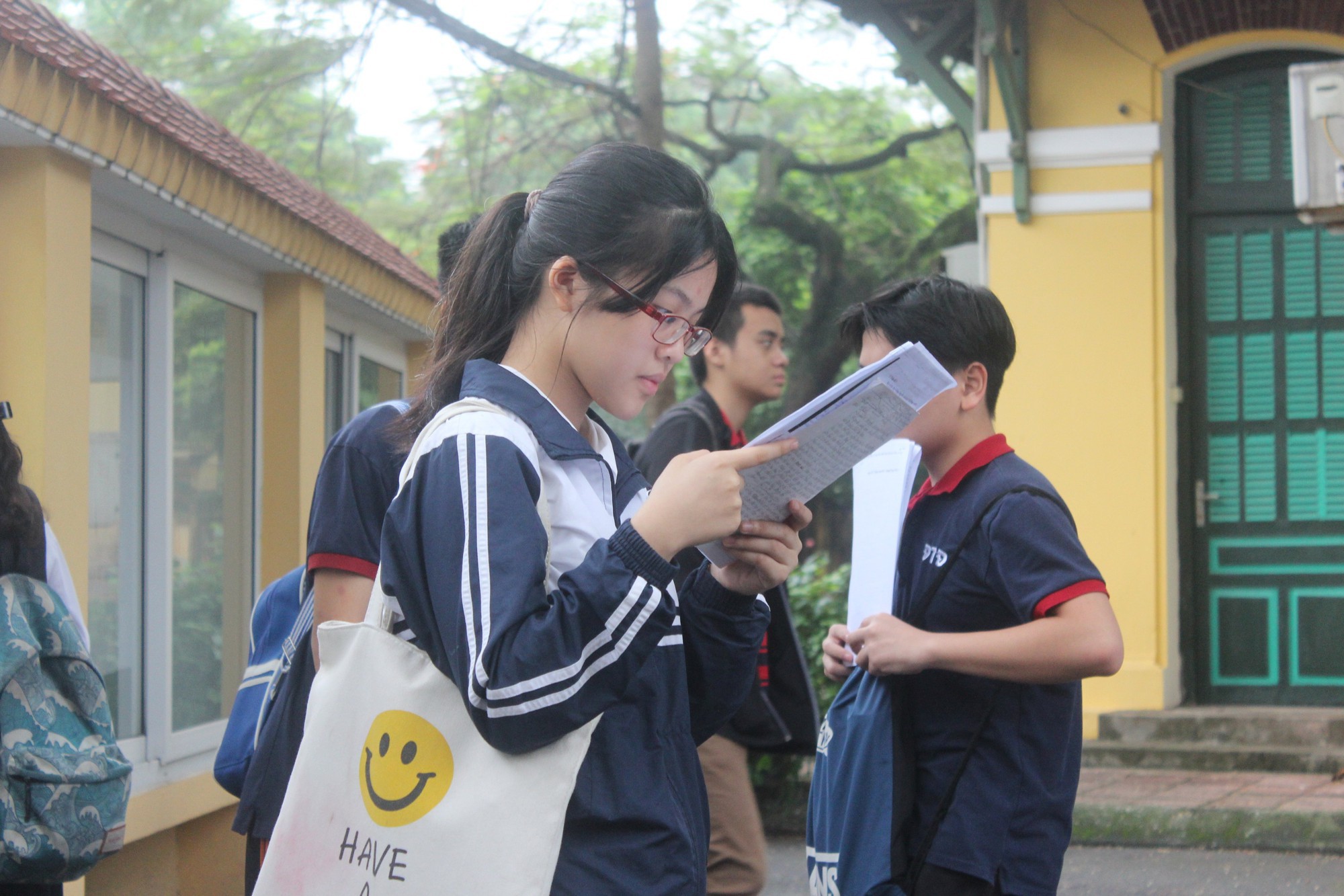 Thi lại lớp 10 ở Quảng Bình: Phụ huynh sẽ kiện nếu kết quả thấp hơn-3
