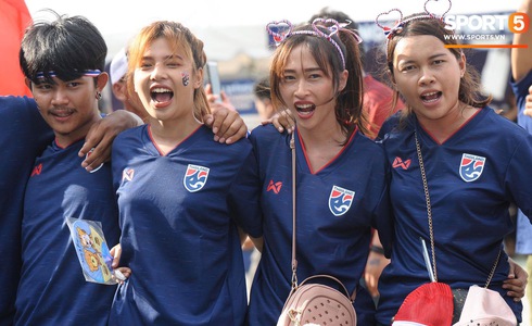 Đánh bại Thái Lan bằng bàn thắng ở phút bù giờ, Việt Nam vào chung kết Kings Cup-29