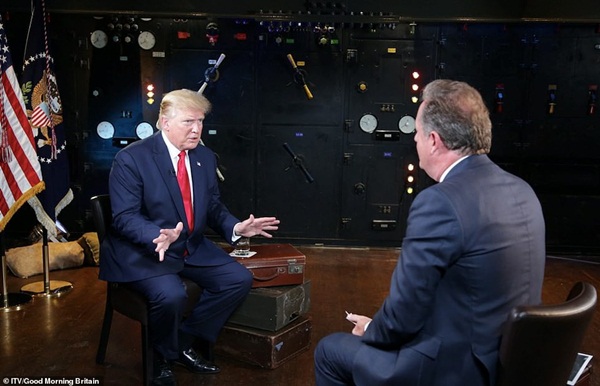 Trước hành động lảng tránh, thô lỗ của Hoàng tử Harry, Tổng thống Trump lần đầu lên tiếng về vợ chồng nhà Meghan Markle-3