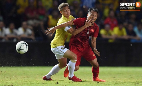 Đánh bại Thái Lan bằng bàn thắng ở phút bù giờ, Việt Nam vào chung kết Kings Cup-9