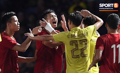 Đánh bại Thái Lan bằng bàn thắng ở phút bù giờ, Việt Nam vào chung kết Kings Cup-5