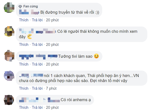 Khán giả ngỡ ngàng với tình huống act cool đứng hình mất vài phút trong trận đại chiến giữa Việt Nam - Thái Lan-2