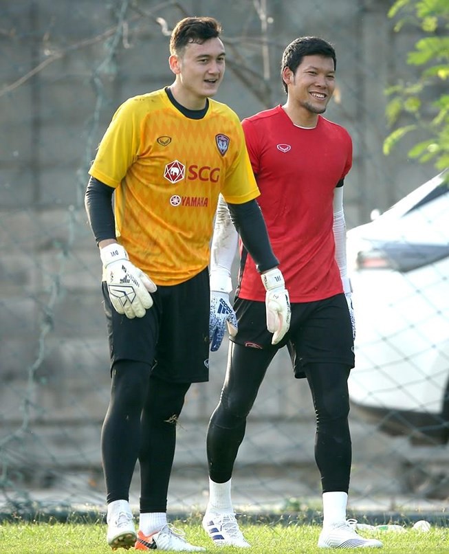 Thủ môn Thái Lan biếu bàn thắng cho ĐT Việt Nam: Tu luyện ở châu Âu, đắt gấp đôi Văn Lâm-1