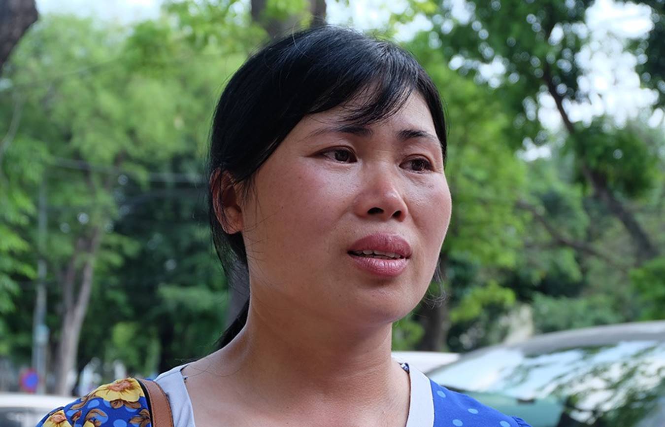 Cô giáo dạy tiếng Anh 23 năm không dám thổ lộ lương tháng 1,2 triệu đồng-2