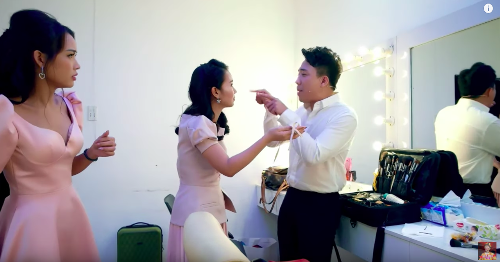 Võ Hạ Trâm bàng hoàng phát hiện dây áo ngực của mình trong balo Trấn Thành, Sam lại còn nói câu không ngờ này-7