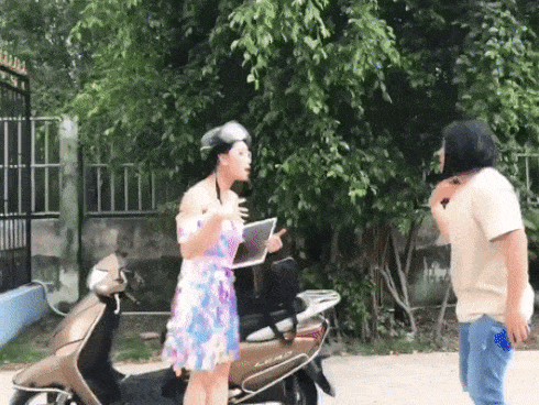 'Cười rung rốn' với màn cosplay 'Chị hiểu hông' của Quang Trung