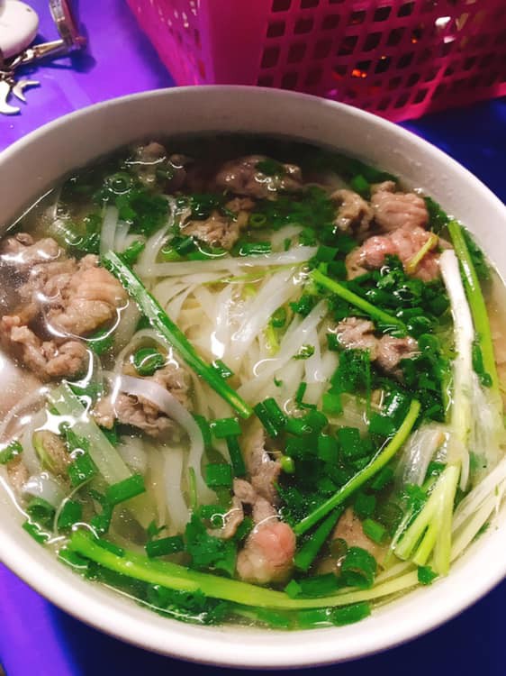 Dân tình cãi nhau ầm ĩ chỉ vì bát phở lõi bò 90k trên phố cổ, người khen ngon, người chê phí tiền-2