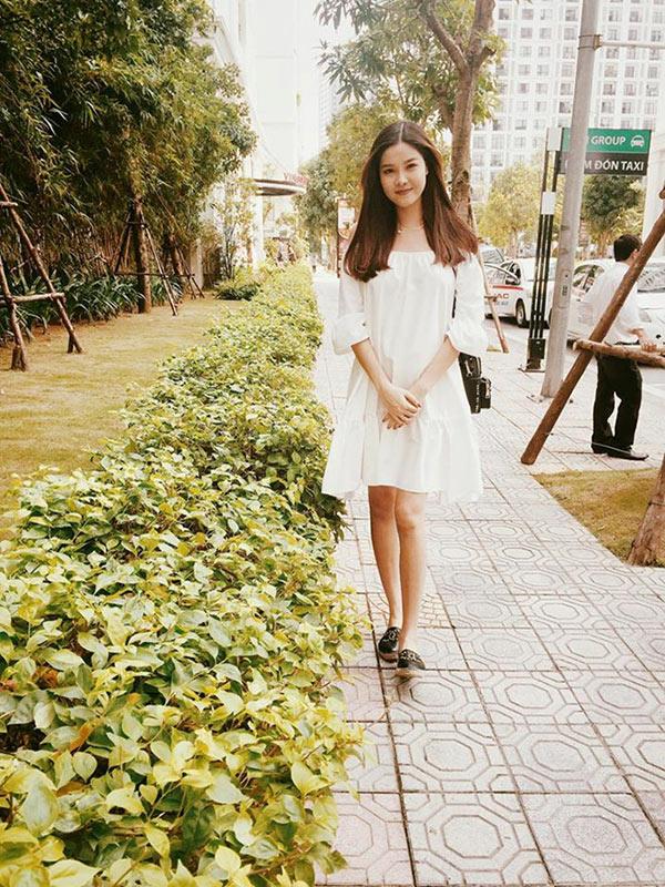 Cưới cầu thủ bị HLV Park bơ, người mẫu từng được Khắc Tiệp cưng giờ bụng bầu bán trái cây-4