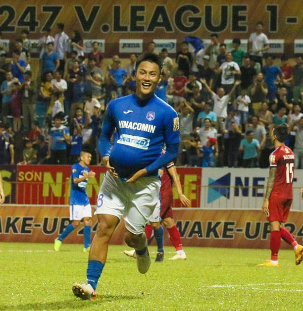 Cưới cầu thủ bị HLV Park bơ, người mẫu từng được Khắc Tiệp cưng giờ bụng bầu bán trái cây-6