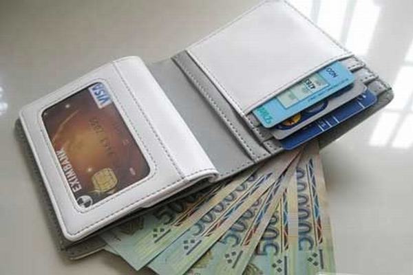 Phong thủy cho ví tiền khiến tài lộc chảy vào ầm ầm, tiền tiêu không cạn, gia chủ cứ hết tiền lại có-1