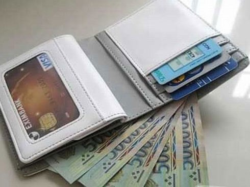 Phong thủy cho ví tiền khiến tài lộc chảy vào ầm ầm, tiền tiêu không cạn, gia chủ cứ hết tiền lại có