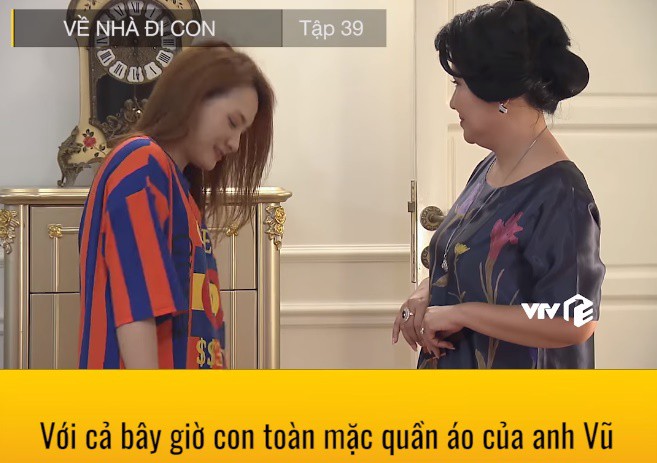 Về nhà đi con: Lộ cảnh Thư mặc quần áo của Vũ, đang hú hí trên giường thì mẹ chồng xuất hiện-3