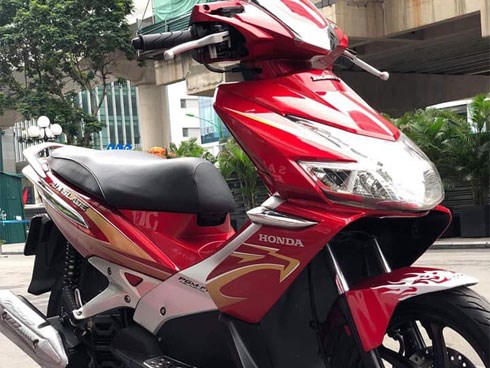 Honda Air Blade 2011 rao bán giá khủng 115 triệu