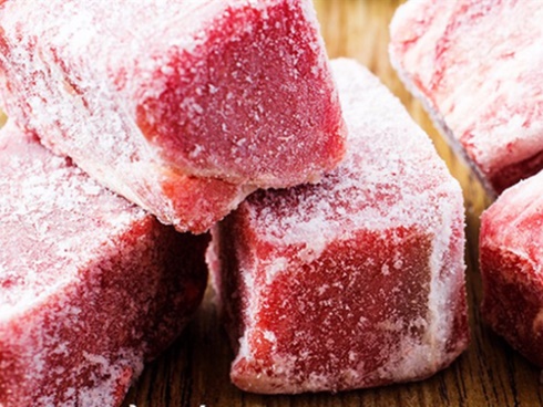 Bé trai 3 tuổi đột nhiên không thể đứng dậy, nói cười sau giấc ngủ trưa ở trường học-3