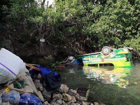 Tai nạn đường bộ nghiêm trọng tại miền Trung Philippines