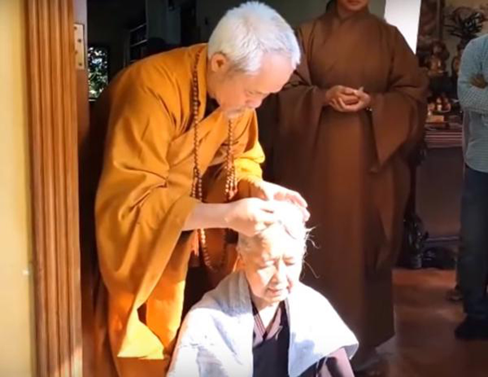 Chuyện đời thăng trầm của chuyên gia ẩm thực Cẩm Vân vừa xuống tóc đi tu-2