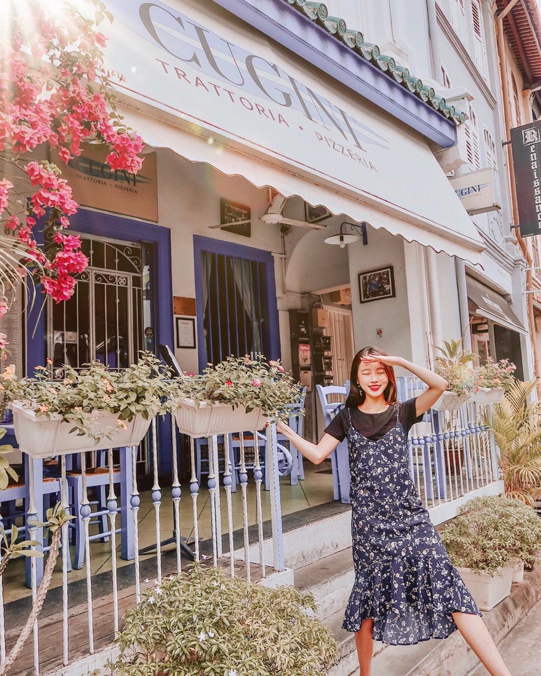 Váy hoa - item phủ sóng dày đặc mỗi mùa hè và 3 kiểu xinh đến nỗi bạn muốn rinh về hết cho tủ đồ-12