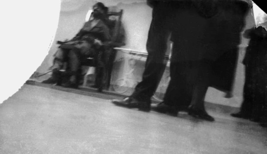 Sự thật đằng sau bức ảnh tử tù ngồi trên ghế điện và câu chuyện khiến nhà tù thay đổi quy định thi hành án tử hình-1