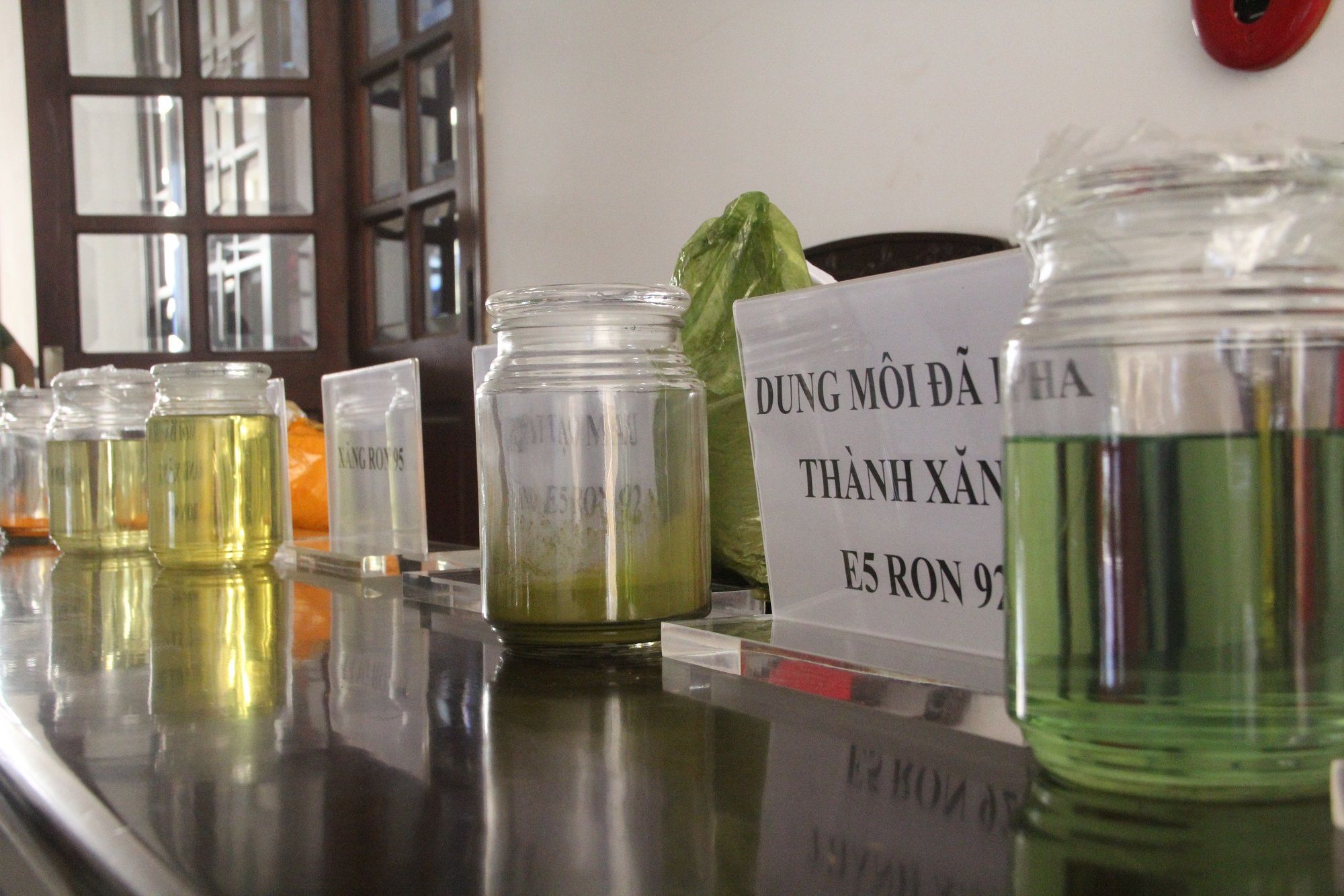 Đáng sợ xăng giả, xăng A83 biến thành A95 lừa người tiêu dùng-4