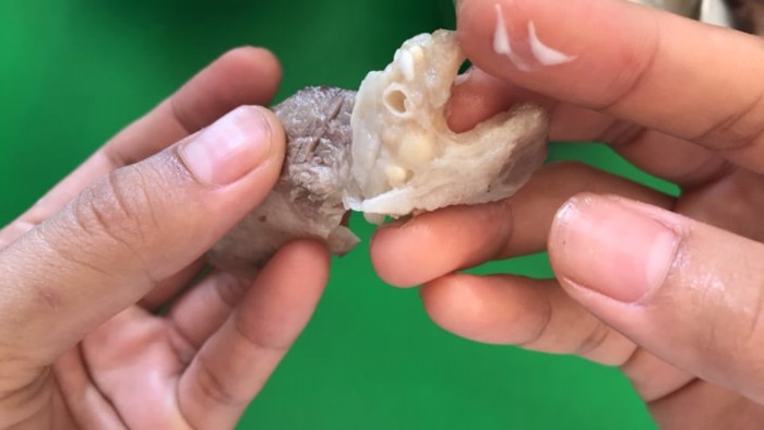 Nghi thịt lợn nhiễm sán ở trường mầm non, hiệu trưởng tin vào kết luận của bà bán thịt-3