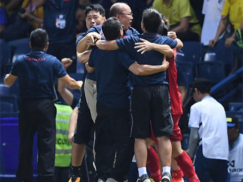 Tuyển Việt Nam phụ thuộc ‘ông già’ Anh Đức, người hùng Quang Hải ở đâu?-6