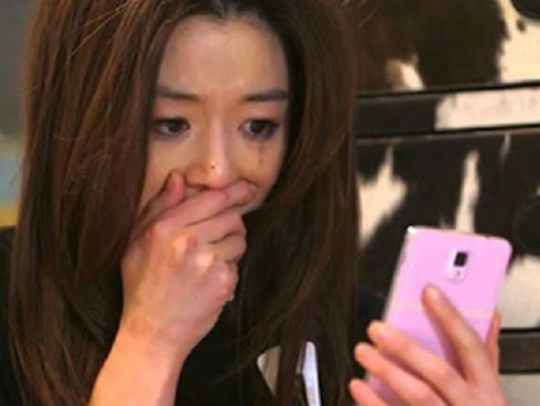 Chồng đi làm xa lương cả 20 triệu nhưng không gửi cho vợ bầu vì bận bao gái, nhưng sau 3 năm gã mới phải trợn mắt kinh hãi vì cái kết-3