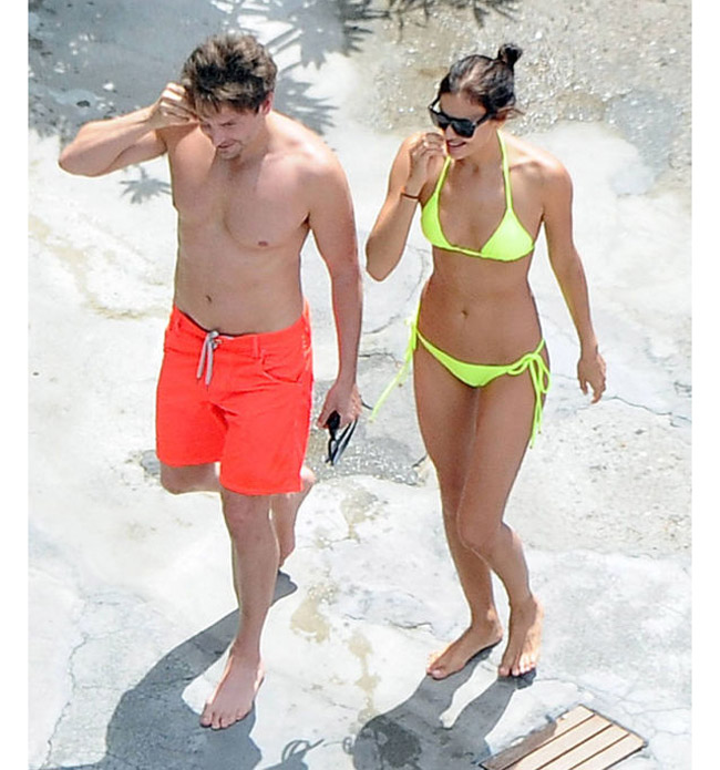 Irina Shayk siêu sexy vẫn đứt gánh giữa đường vì bị CR7 lẫn triệu phú cắm sừng-11