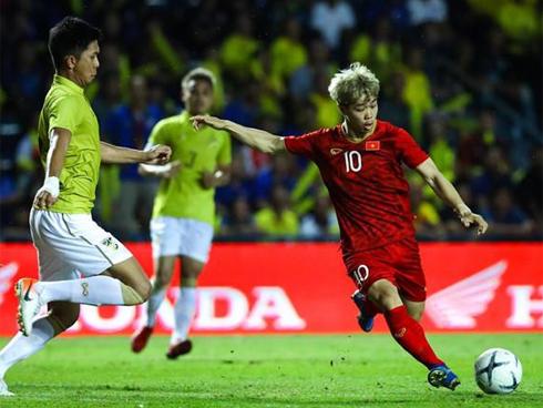 Công Phượng đá hỏng phạt đền, CĐV bật khóc khi Việt Nam bỏ lỡ chức vô địch Kings Cup trên đất Thái Lan-51