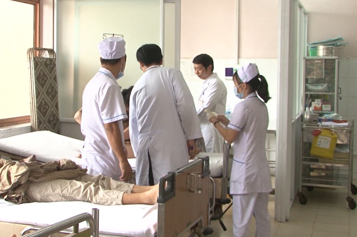 Vụ bé trai 4 tuổi tử vong tại nhà trẻ nghi do sặc cháo: Bác sĩ tiết lộ thông tin đau lòng-2