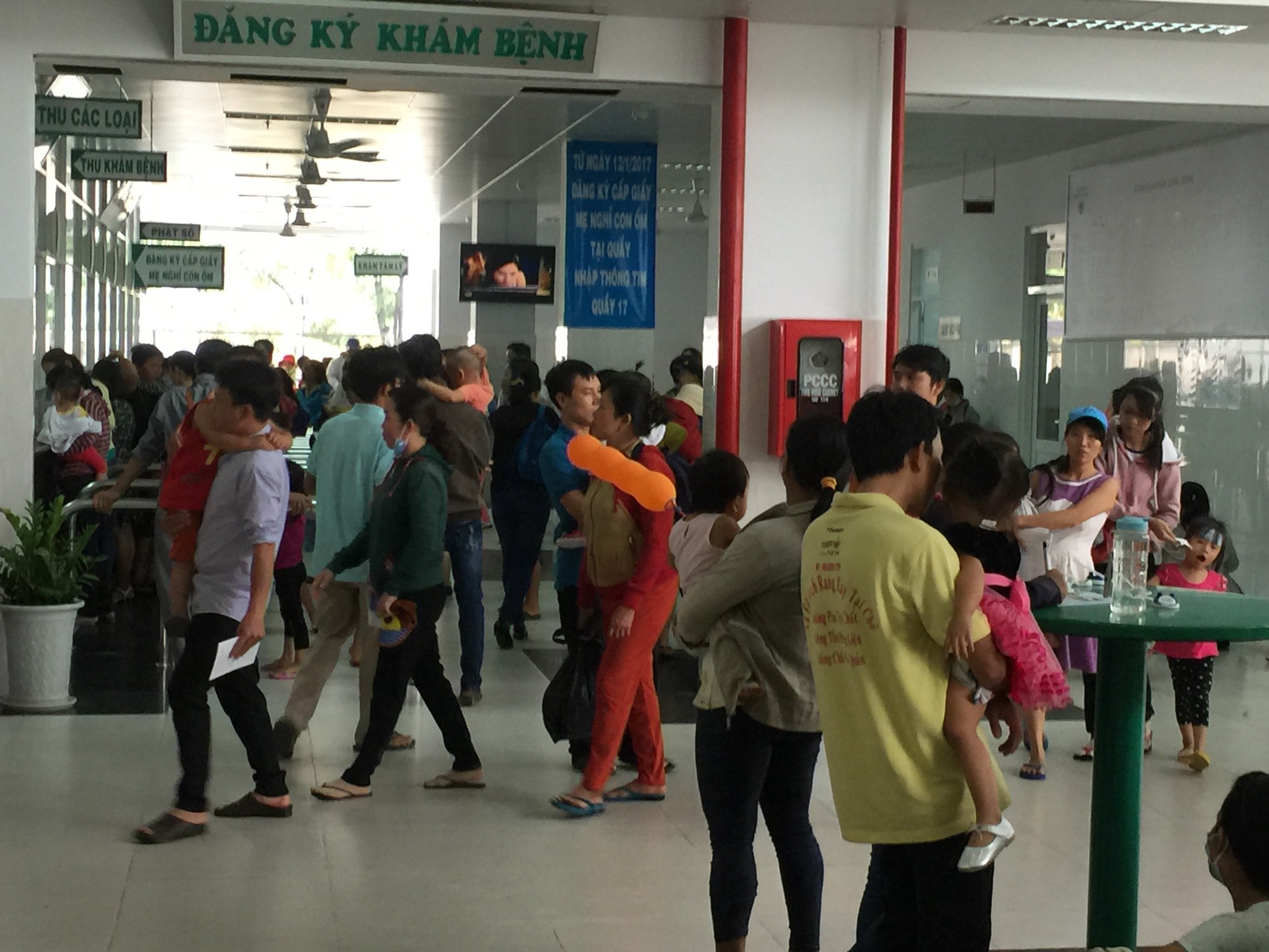 Vụ bé trai 4 tuổi tử vong tại nhà trẻ nghi do sặc cháo: Bác sĩ tiết lộ thông tin đau lòng-3