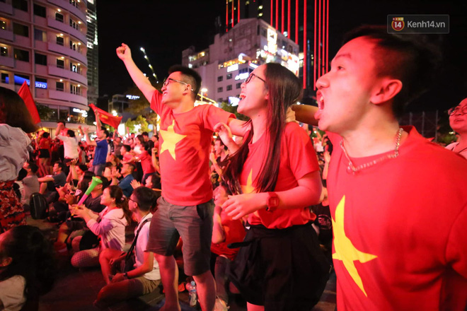 Công Phượng đá hỏng phạt đền, CĐV bật khóc khi Việt Nam bỏ lỡ chức vô địch Kings Cup trên đất Thái Lan-4