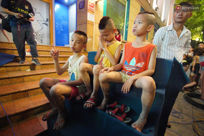 Công Phượng đá hỏng phạt đền, CĐV bật khóc khi Việt Nam bỏ lỡ chức vô địch Kings Cup trên đất Thái Lan-2