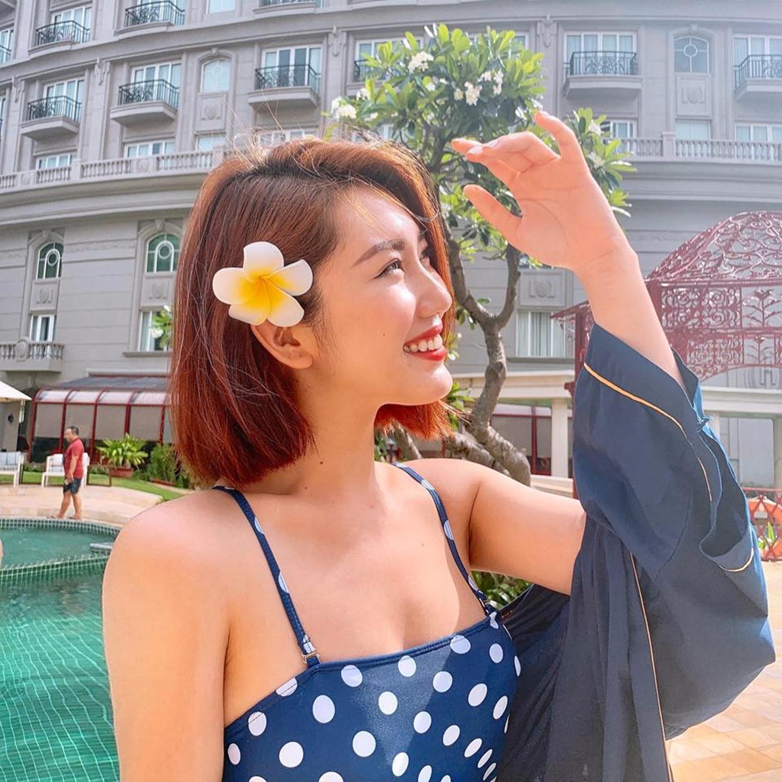 Thúy Ngân Gạo nếp gạo tẻ mặc bikini đẹp hút mắt, fan khen hết lời-2