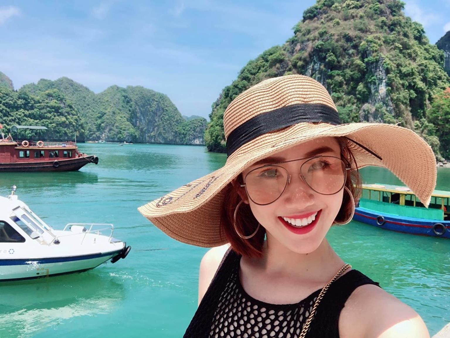 Thúy Ngân Gạo nếp gạo tẻ mặc bikini đẹp hút mắt, fan khen hết lời-9