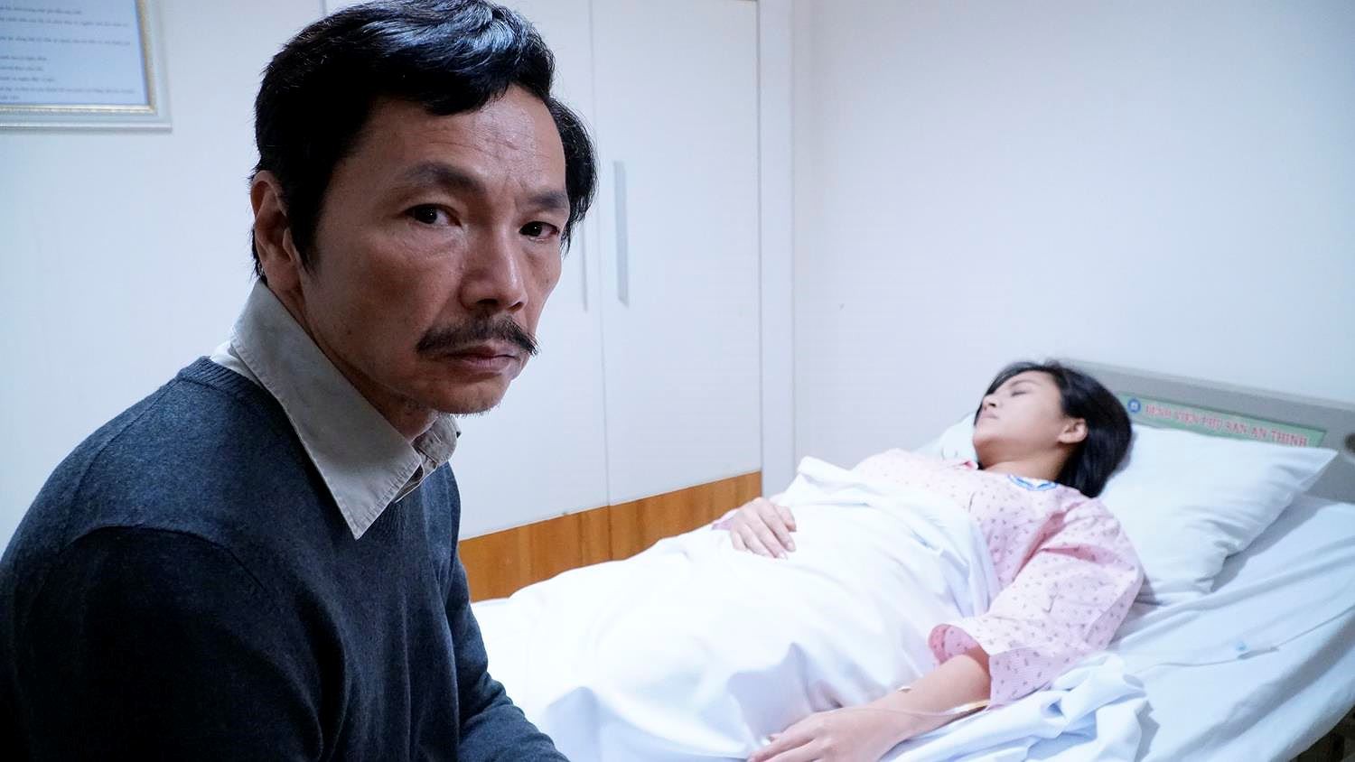 Cha mẹ nào chẳng muốn vun vào cho con - đừng trách ông Sơn không bênh Huệ! Vì ông là đại diện cho kiểu cha mẹ rất phổ biến ngoài đời-2