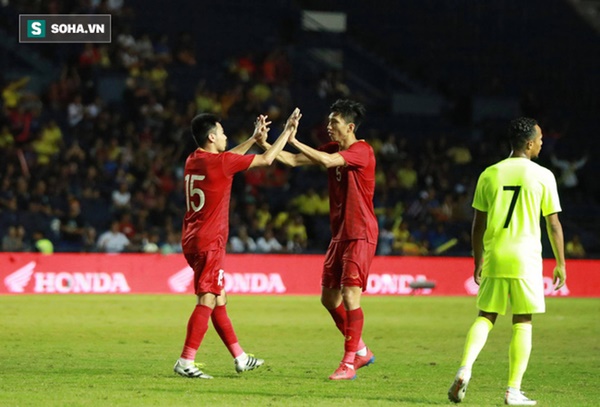 Dụng đoản binh chế trường trận, Việt Nam chỉ gục ngã bởi cú penalty hỏng của Công Phượng-4