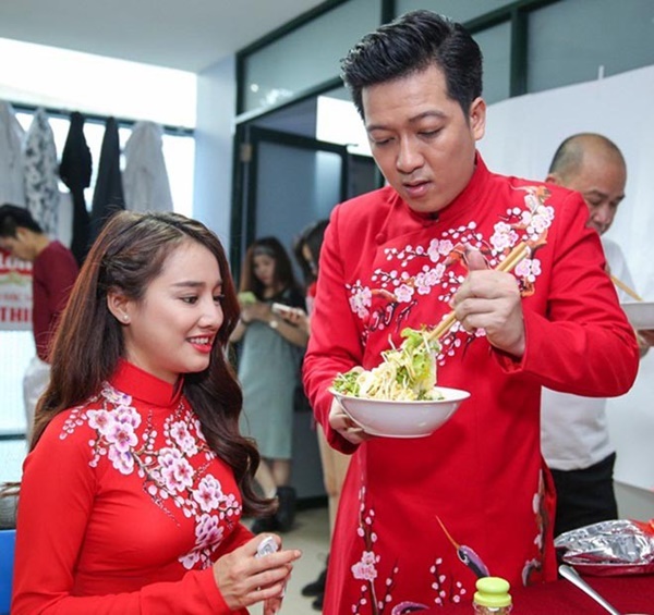 Nhã Phương bị Trường Giang bóc mẽ là giống Hari Won ở điểm này-2