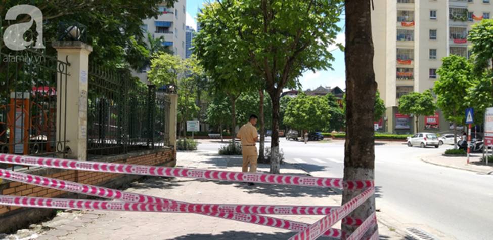 Hà Nội: Nữ tài xế xe điên đâm một người phụ nữ nguy kịch khi đang đi chợ-3