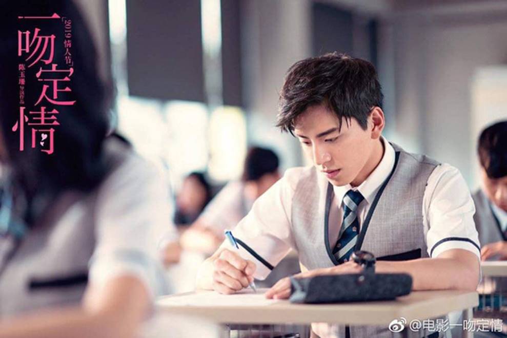 Xuất hiện thầy giáo dạy Hóa đẹp tựa nam thần khiến dân mạng phát cuồng, biết danh tính thật còn shock hơn vạn lần-5