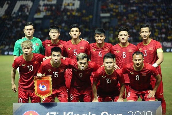 Bị đồng đội nhận xét dạo này chạy chậm, Văn Toàn thừa nhận đang có dấu hiệu tuổi tác-3