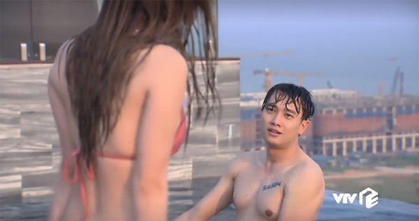 Thân thế bất ngờ của cô gái sexy bên bể bơi hút mắt Vũ sở khanh trong Về nhà đi con-4