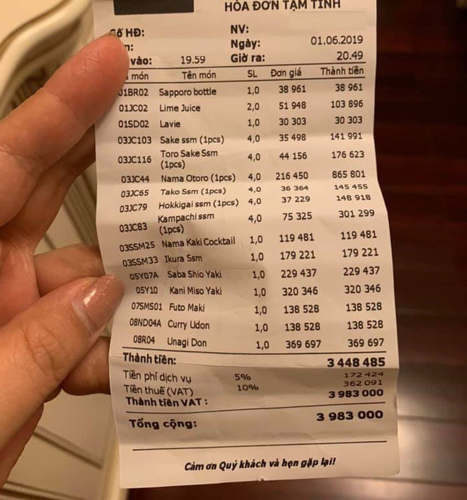 Khách tố ăn sushi 7 triệu, tiền trà 1 triệu, nhà hàng phản ứng bất ngờ-2