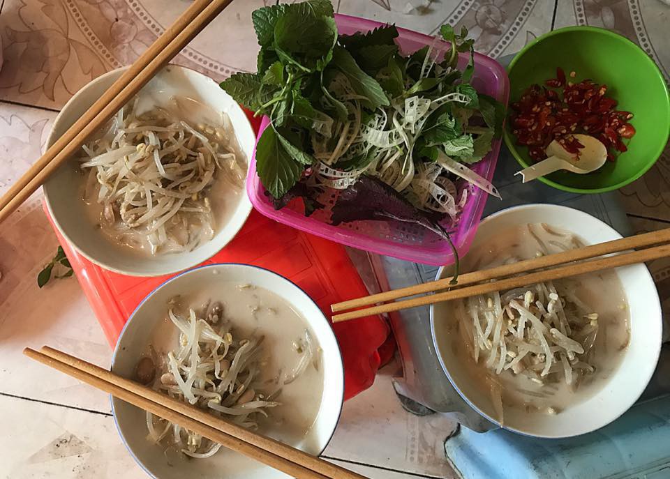 Nắng nóng đỉnh điểm, dân công sở chưa biết ăn gì sao không thử mấy món nghe tên là thấy mát của Hà Nội này?-22