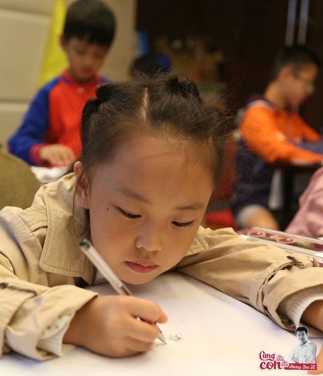 Sợ con nghiện TV, ipad mùa hè, bố mẹ cuống cuồng tìm thêm học kỳ thứ 3-2