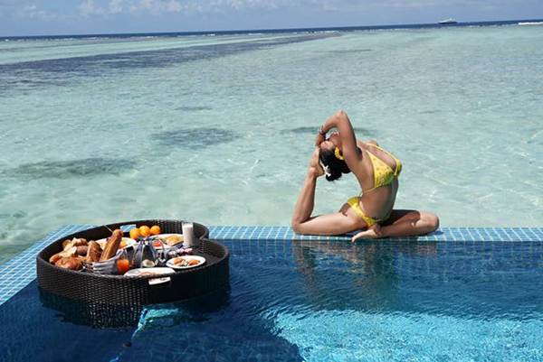 Ốc Thanh Vân mặc bikini tạo dáng yoga gây sốt-3