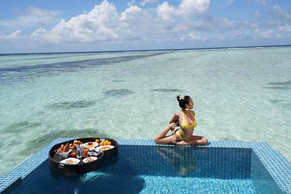 Ốc Thanh Vân mặc bikini tạo dáng yoga gây sốt-5