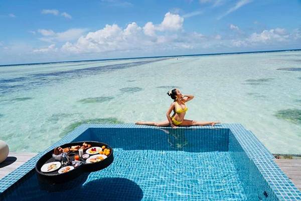 Ốc Thanh Vân mặc bikini tạo dáng yoga gây sốt-6