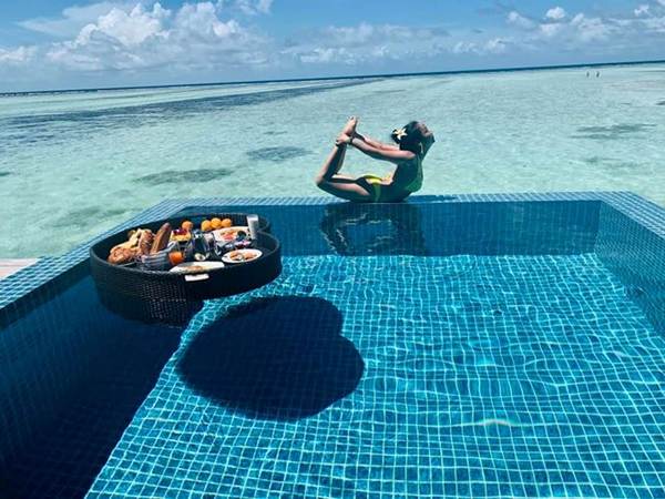 Ốc Thanh Vân mặc bikini tạo dáng yoga gây sốt-7